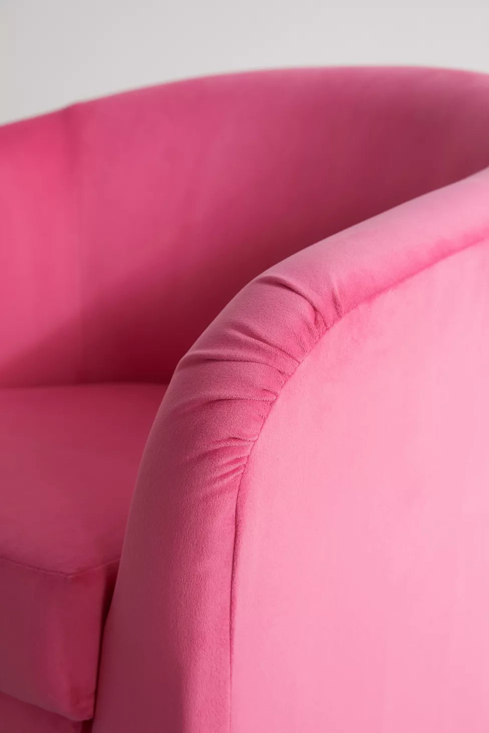 Kennedy Upholstered Velvet Swivel Chair Pink